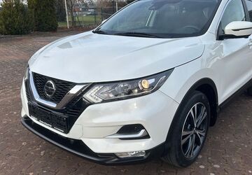 Nissan Qashqai 129.000 km 16.950 &euro; Trossingen 78647