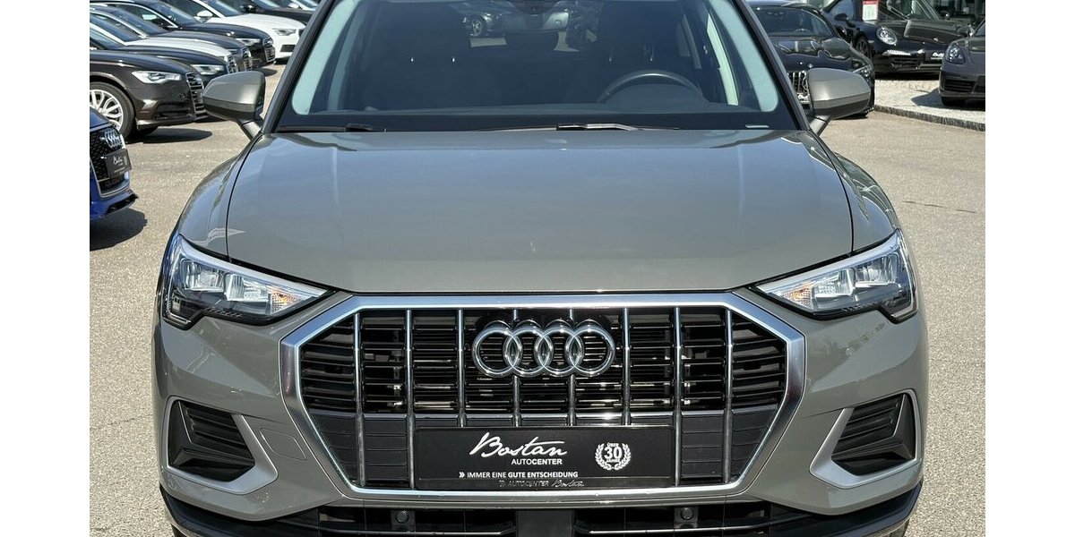 Audi Q3 35 TFSI advanced CARPLAY/PDC/DAB/AHK/1.HAND 39.421 km 27.800 &euro; Villingen-Schwenningen 78054