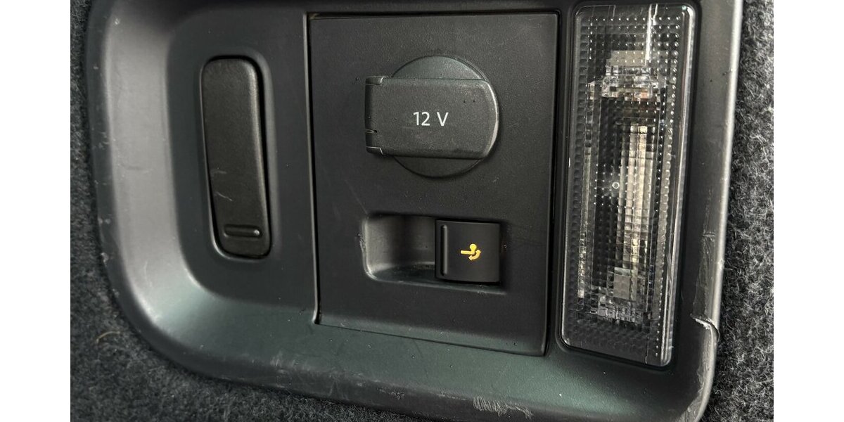 Seat Alhambra FR-Line KEYLE./KAMERA/NAVI/AHK/7-SITZER 136.143 km 17.900 &euro; Villingen-Schwenningen 78054