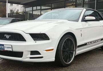 Ford Mustang 124.341 km 16.499 &euro; Epfendorf 78736