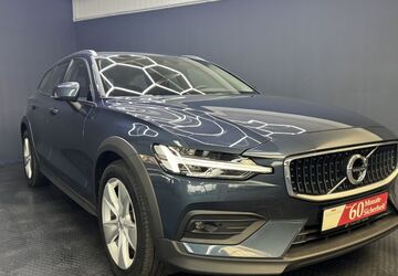 Volvo V60 Cross Country 53.510 km 32.490 &euro; Rottweil 78628