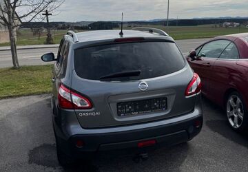 Nissan Qashqai 69.000 km 8.990 &euro; Aichhalden 78733