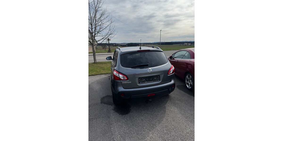 Nissan Qashqai 69.000 km 8.990 &euro; Aichhalden 78733