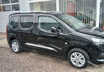 Toyota Proace (Verso) 83.000 km 21.590 &euro; Villingen-Schwenningen 78056
