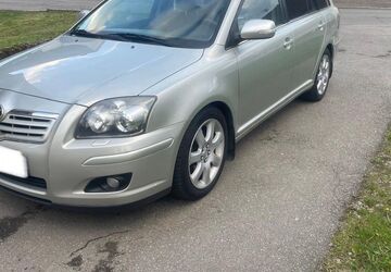 Toyota Avensis 207.000 km 3.650 &euro; Oberndorf am Neckar 78727