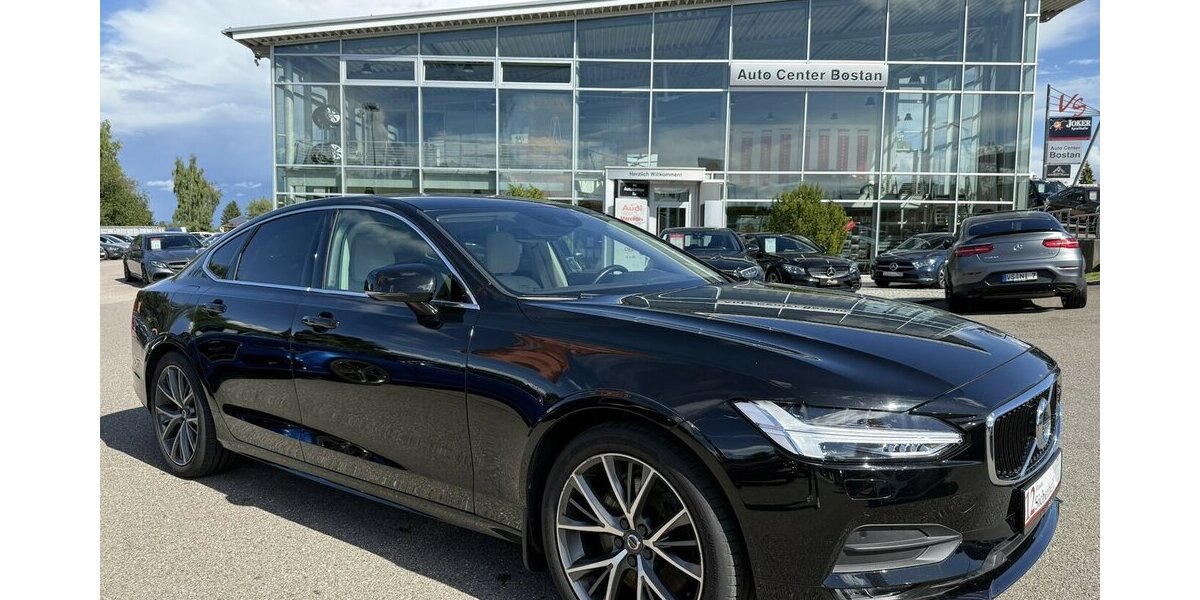 Volvo S90 MOMENTUM AWD/HEAD UP/BUSINESS.PRO/LEDER 125.912 km 22.900 &euro; Villingen-Schwenningen 78054