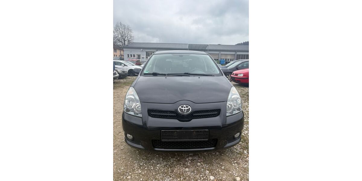 Toyota Corolla Verso 239.217 km 2.000 &euro; Wehingen 78564