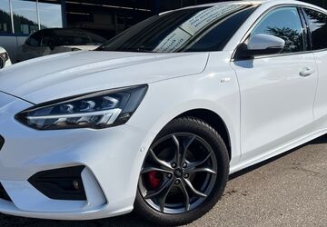 Ford Focus 28.500 km 19.990 &euro; Titisee Neustadt 79822