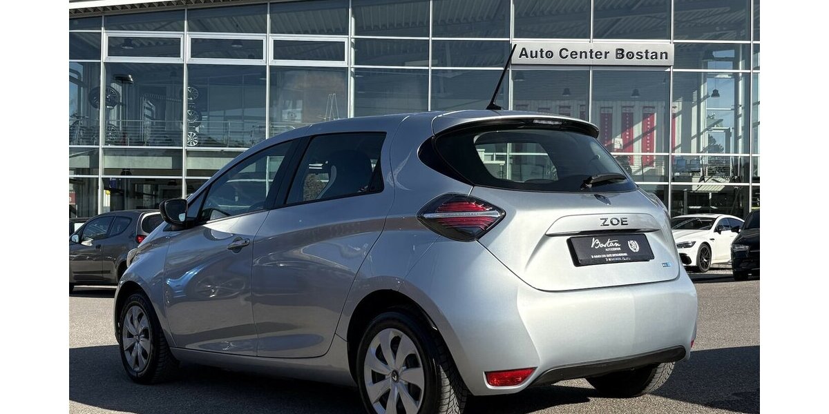 Renault ZOE Life/KEYLESS/LENKHZ./TEMPOMAT/1.HAND 62.409 km 12.900 &euro; Villingen-Schwenningen 78054