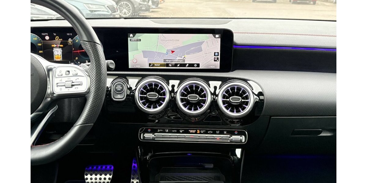 Mercedes-Benz CLA 200 CDI AMG 4MATIC/360°/HEADUP/PANO/NAVI/DAB 115.106 km 32.900 &euro; Villingen-Schwenningen 78054