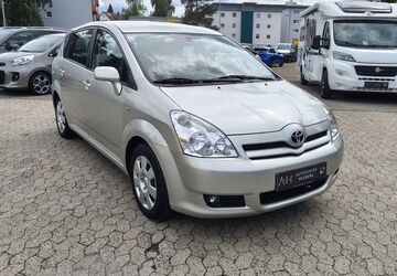 Toyota Corolla Verso 102.408 km 5.990 &euro; Villingen-Schwenningen 78054