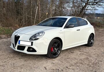 Alfa Romeo Giulietta 154.000 km 11.380 &euro; Donaueschingen 78166