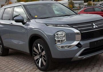 Mitsubishi Outlander 2.900 km 46.900 &euro; Mönchweiler 78087