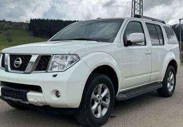 Nissan Pathfinder 179.201 km 6.480 &euro; Spaichingen 78549