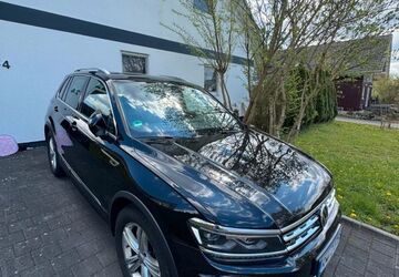 VW Tiguan 69.900 km 32.450 &euro; Villingendorf 78667