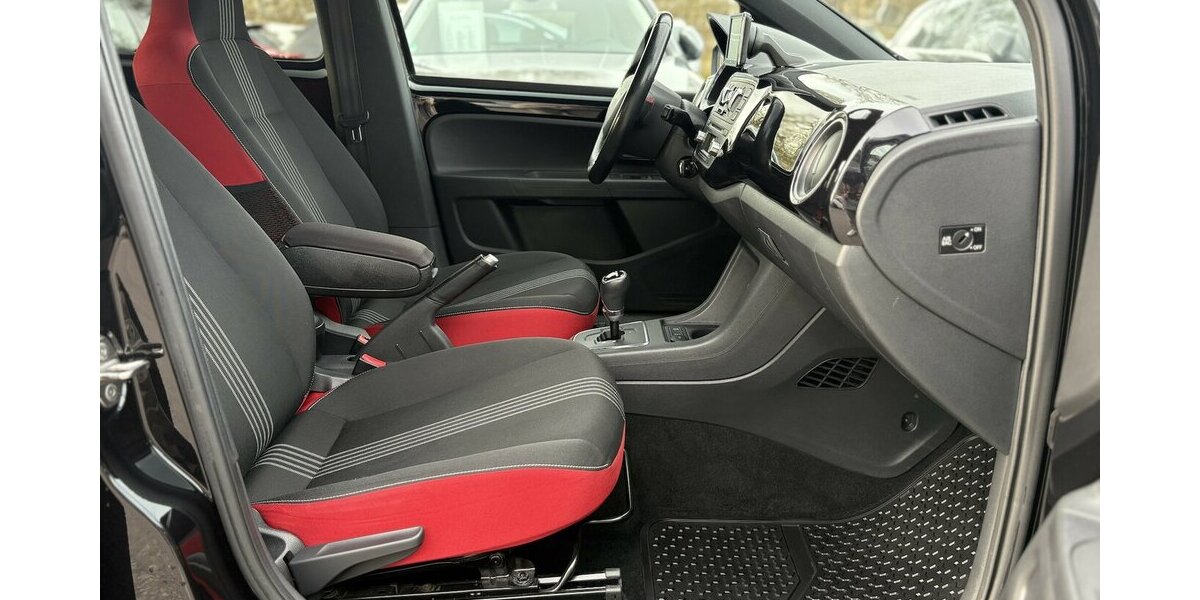 Skoda Citigo 1.0 TSI Monte Carlo PDC/NAVI/SHZ/DAB/ISO 109.133 km 10.900 &euro; Villingen-Schwenningen 78054