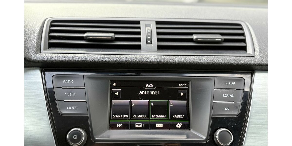 Skoda Fabia Combi Ambition FWD/PDC/ISOFIX/TOUCH/KLIMA 131.815 km 8.900 &euro; Villingen-Schwenningen 78054