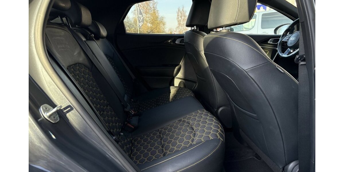 Kia XCeed Xdition MEMORY/KAMERA/PANO/JBL/ACC/1.HAND 54.896 km 22.800 &euro; Villingen-Schwenningen 78054