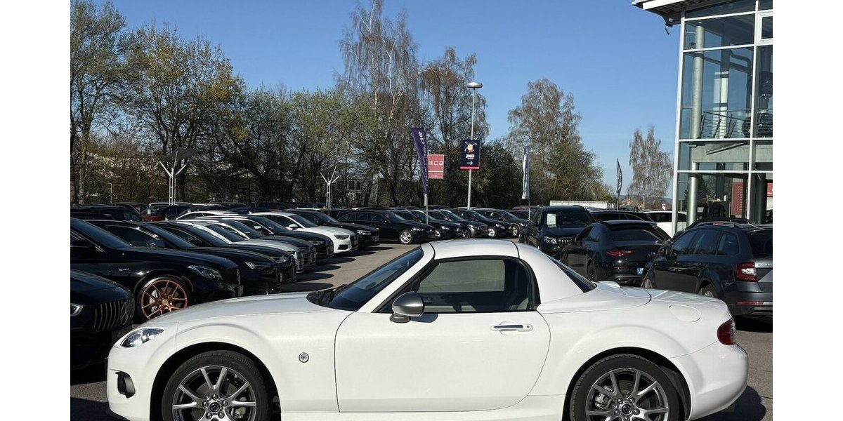 Mazda MX-5 2.0 Sendo Roadster Coupe NAVI/SITZHEIZUNG 88.467 km 15.900 &euro; Villingen-Schwenningen 78054