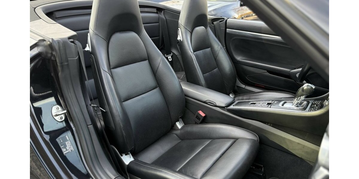 Porsche 991 911 Carrera 4S SPORTAGA/APPROVED/KAMERA/NAVI 152.242 km 77.900 &euro; Villingen-Schwenningen 78054