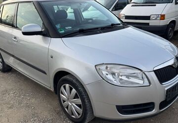 Skoda Fabia 171.000 km 790 &euro; Schwenningen 78056