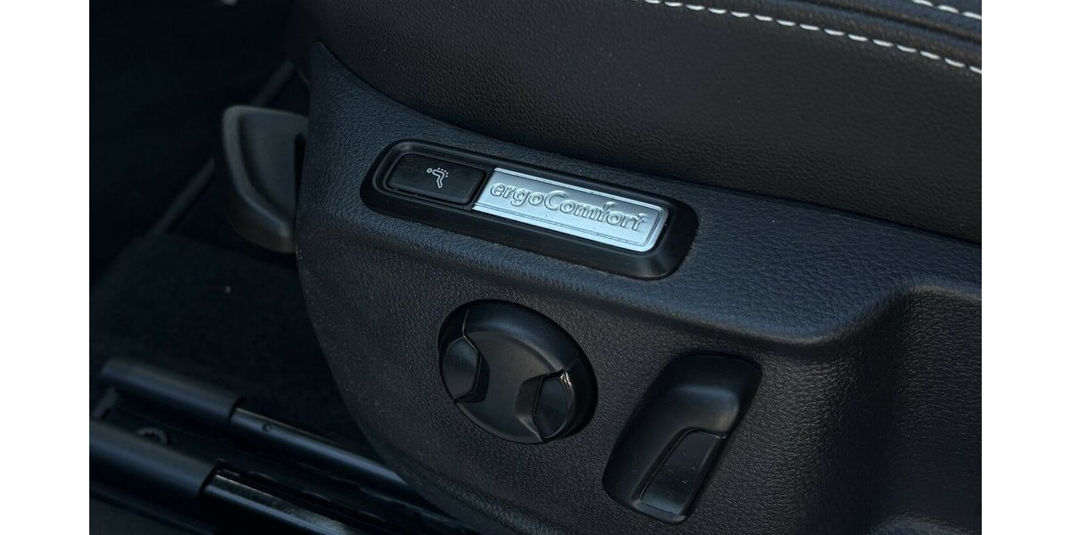 VW Passat Alltrack 2.0 TDI MASSAGE/PANO/NAVI/1.HAND 88.854 km 24.900 &euro; Villingen-Schwenningen 78054