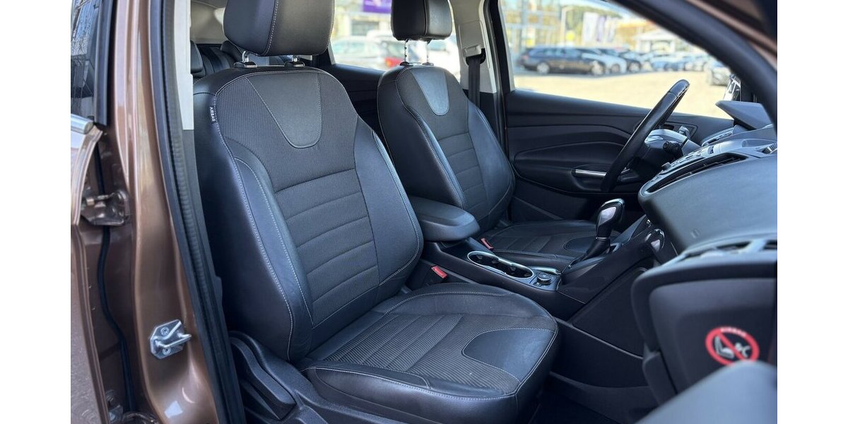 Ford Kuga 2.0 TDCI Titanium STANDHZ/NAVI/DAB/KAMERA 98.466 km 10.900 &euro; Villingen-Schwenningen 78054