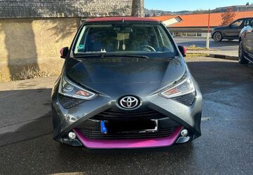 Toyota Aygo (X) 80.000 km 9.900 &euro; Lenzkirch 79853