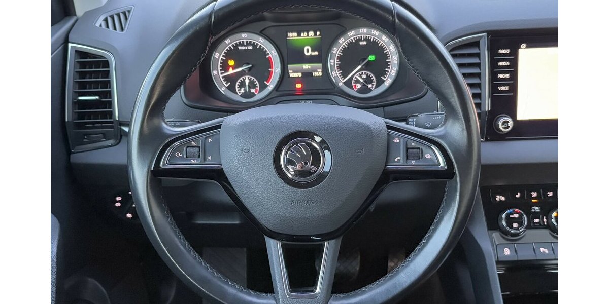 Skoda Karoq 1.5 TSI AMBITION/DSG/KAMERA/NAVI/PDC/DAB 163.970 km 15.900 &euro; Villingen-Schwenningen 78054