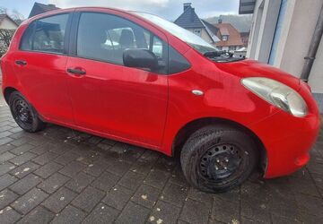 Toyota Yaris 225.000 km 1.800 &euro; donaueschingen 78166