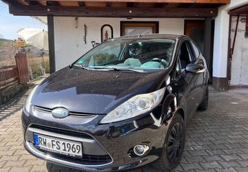 Ford Fiesta 133.500 km 3.900 &euro; Lauterbach 78730