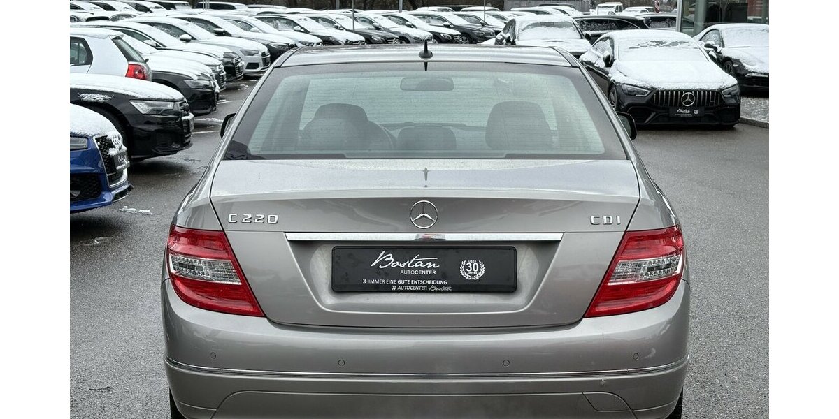Mercedes-Benz C 220 CDI SITZHEIZUNG/BI-XENON/TEMPOM/ISOFIX/PDC 124.885 km 10.900 &euro; Villingen-Schwenningen 78054