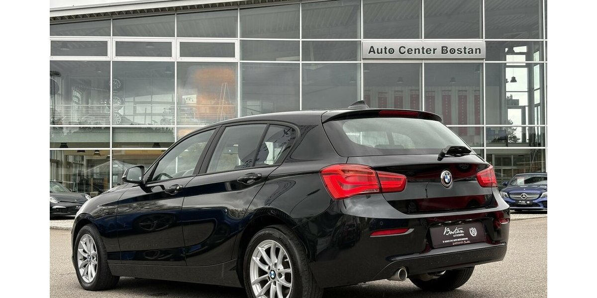 BMW 118d xDrive Advantage PDC/AHK/LED/SHZ/1.HAND 151.790 km 12.900 &euro; Villingen-Schwenningen 78054