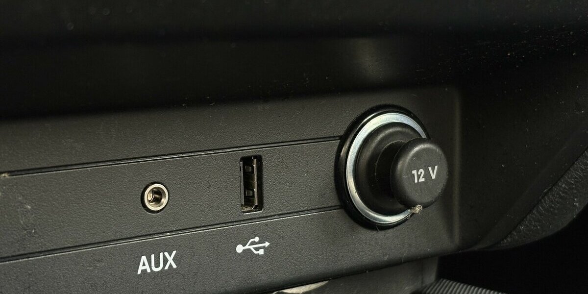 Skoda Fabia Combi Ambition FWD/PDC/ISOFIX/TOUCH/KLIMA 131.815 km 8.900 &euro; Villingen-Schwenningen 78054