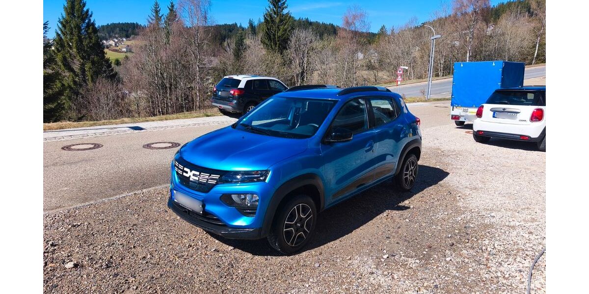 Dacia Spring 24.990 km 11.490 &euro; Furtwangen im Schwarzwald 78120