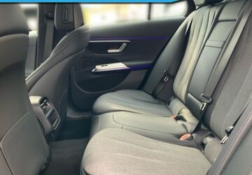 Mercedes-Benz E 220 9.900 km 44.890 &euro; Villingen-Schwenningen OT Schwenningen 78056