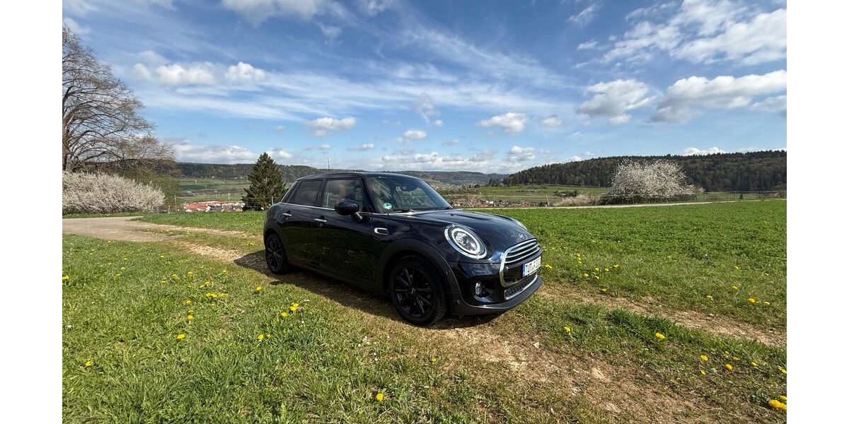 Mini Cooper 61.000 km 17.888 &euro; Tuttlingen 78532