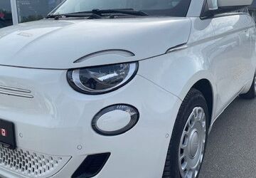 Fiat 500e 19.750 km 22.900 &euro; Villingen-Schwenningen 78052