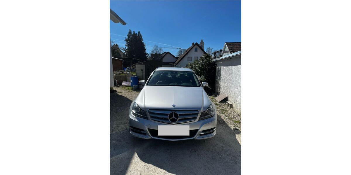 Mercedes-Benz C 220 236.614 km 11.000 &euro; Aldingen 78554