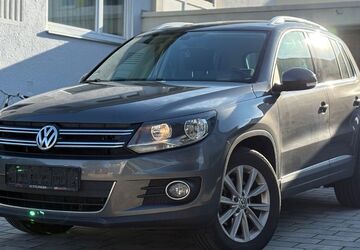 VW Tiguan 135.000 km 10.500 &euro; TROSSINGEN 78647