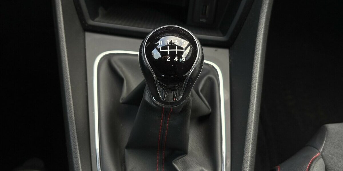 Seat Leon 1.4 TSI ST FR KAMERA/NAVI/SHZ/AHK/LED/TEMPO 81.478 km 12.800 &euro; Villingen-Schwenningen 78054