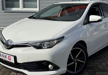 Toyota Auris 114.000 km 11.980 &euro; Bad Dürrheim 78073