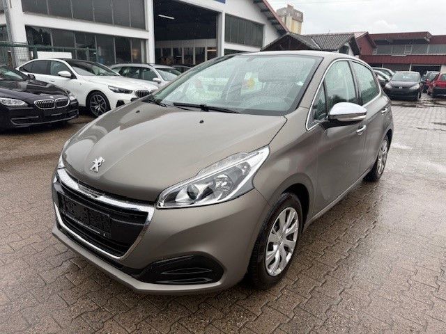 Peugeot 208 123.000 km 4.700 &euro; Villingen 78050