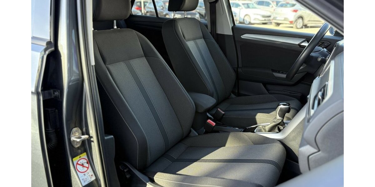 VW T-Roc 1.5 TSI Life CARPLAY/NAVI/SPURHALT/SHZ/DAB 52.096 km 19.800 &euro; Villingen-Schwenningen 78054