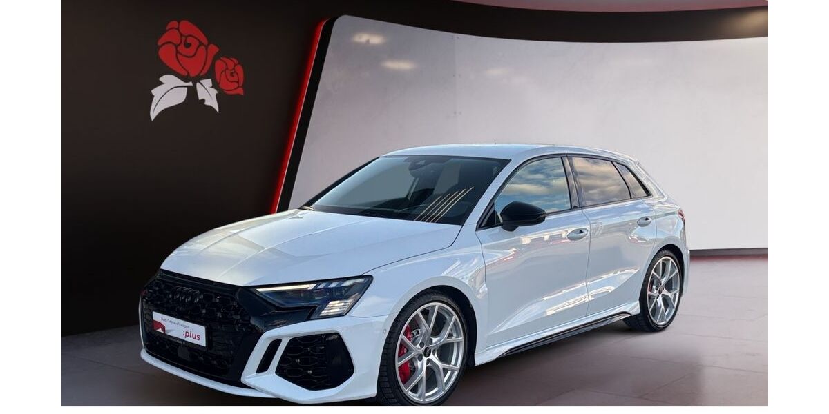 Audi RS3 28.250 km 52.180 &euro; Villingen-Schwenningen 78052