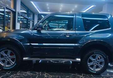 Mitsubishi Pajero 172.941 km 15.999 &euro; Denkingen 78588