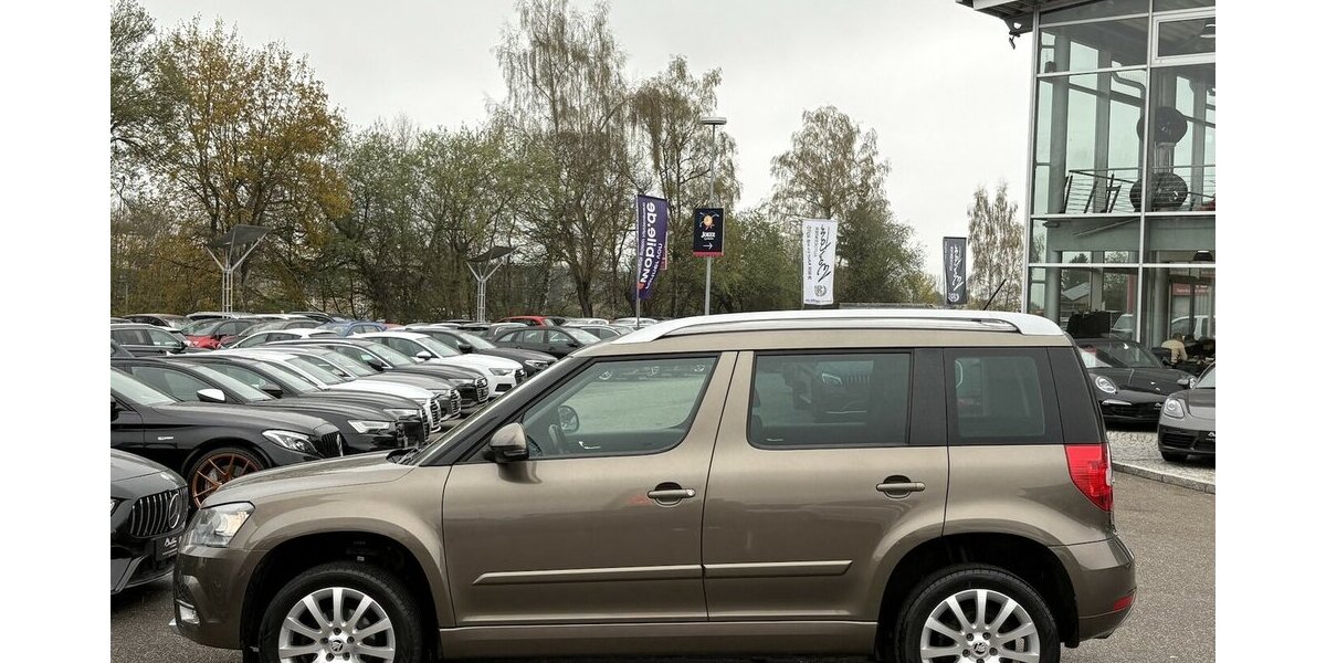 Skoda Yeti 1.4 TSI Ambition SITZHEIZUN/ANHÄNGK./1.HAND 102.196 km 10.900 &euro; Villingen-Schwenningen 78054