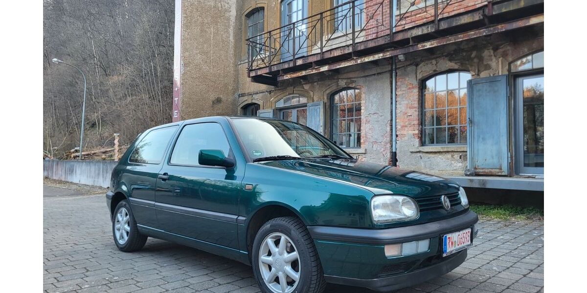 VW Golf 156.000 km 4.350 &euro; ROTTWEIL 78628