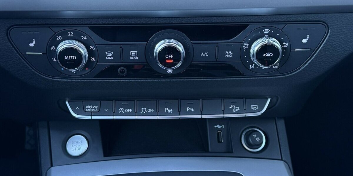 Audi Q5 40 TDI QUATTRO S-LINE/PANO/LED/360°/1.HAND 92.066 km 32.900 &euro; Villingen-Schwenningen 78054