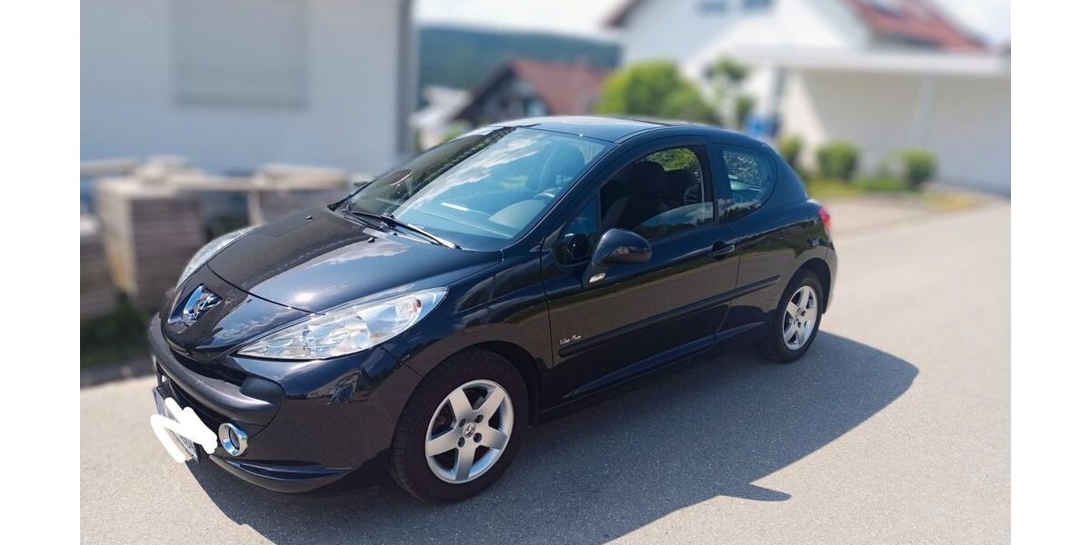Peugeot 207 160.500 km 2.100 &euro; Schiltach 77761